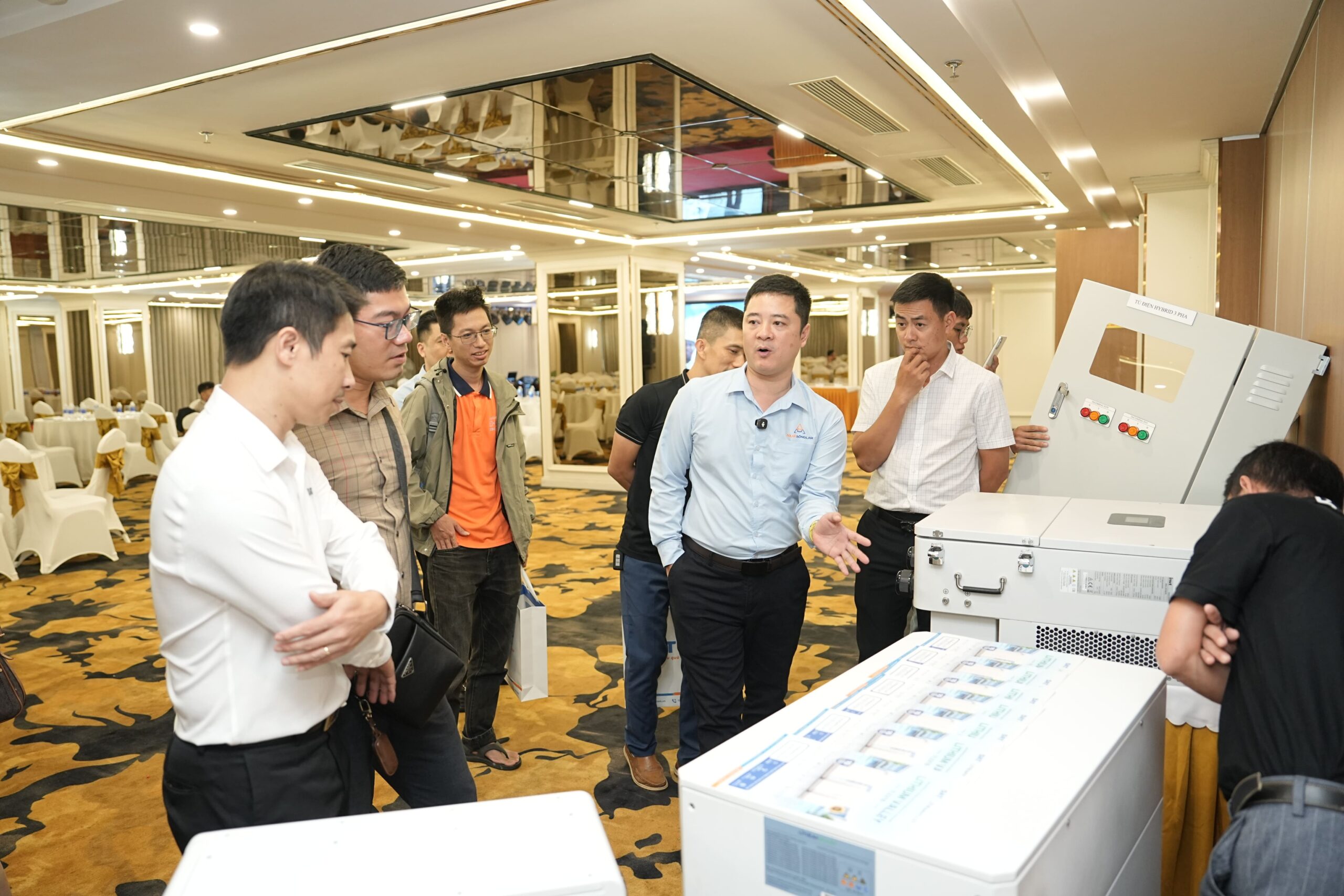 Trao đổi sản phẩm tại Workshop DAT